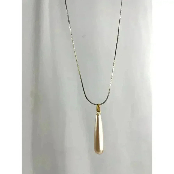 18k GT Chain 17" Necklace Faux Pearl Pink Design Teardrop Pendant - Picture 13 of 15